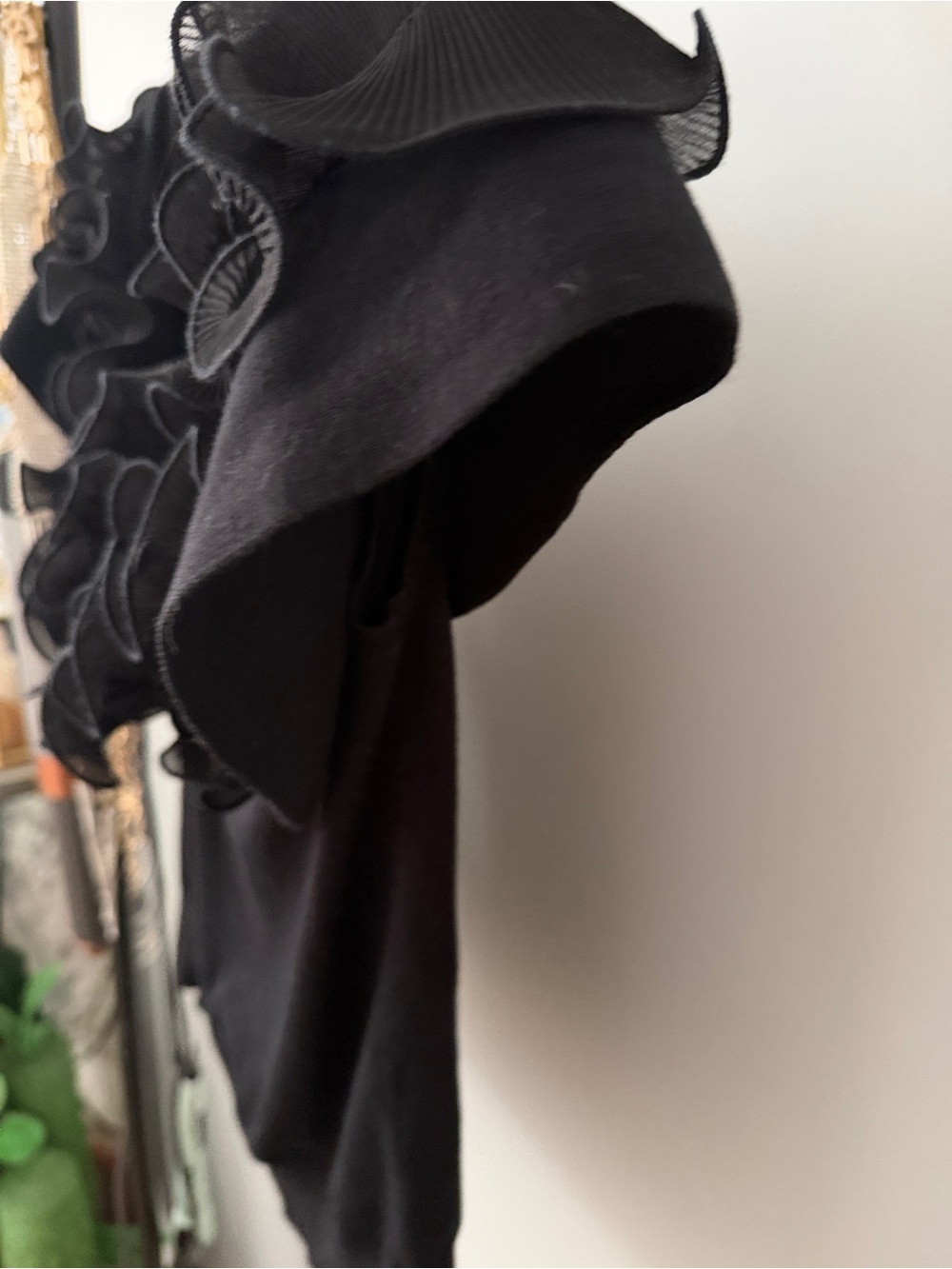 Anne Fontaine Black Ruffled Off-Shoulder Tunic - Picture 5 of 7